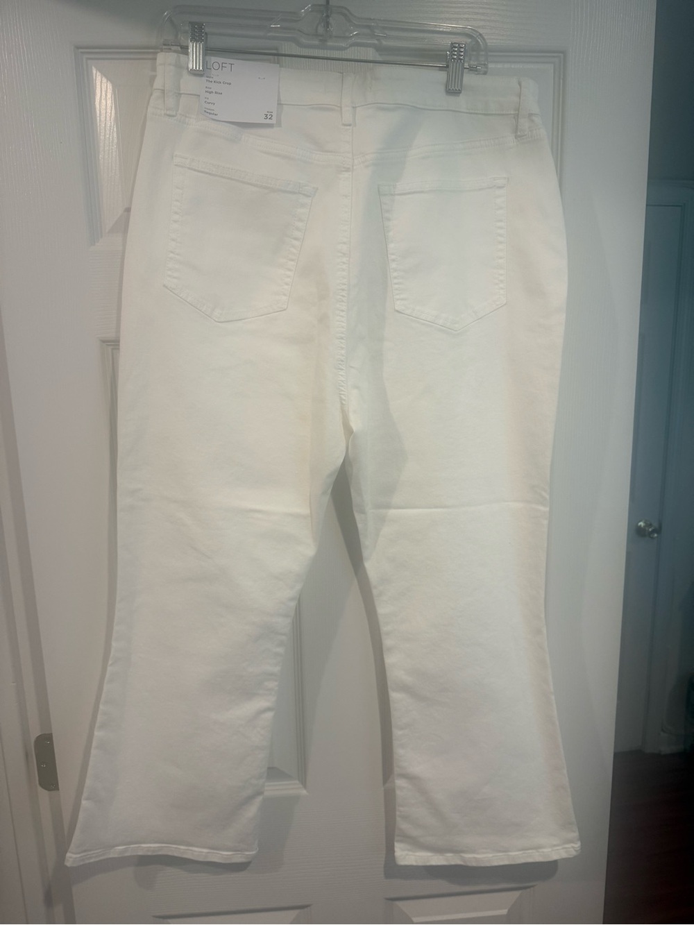New With Tags | LOFT The Kick Crop High Rise Curvy Jeans